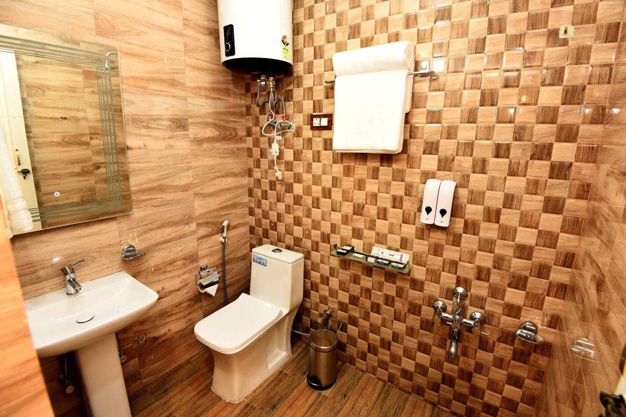 Jf Green Resorts - Near Srinagar Airport 외부 사진